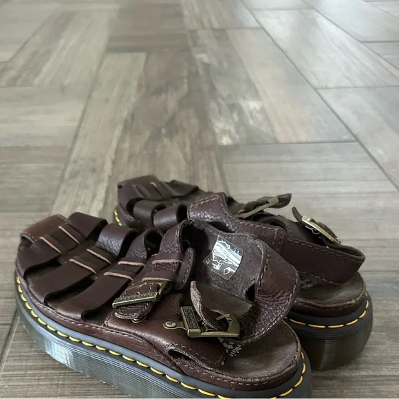 Dr Martens WRENLIE Grizzly Leather Fisherman Sandals Women’s size 8 - Picture 4 of 9